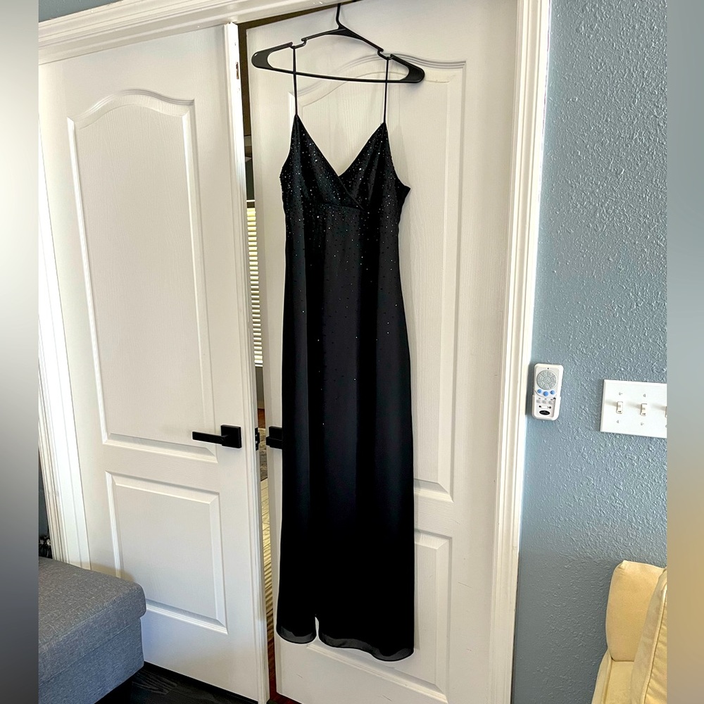Night Way Collections 90’s Style Spaghetti Strap Formal Dress Black size 12